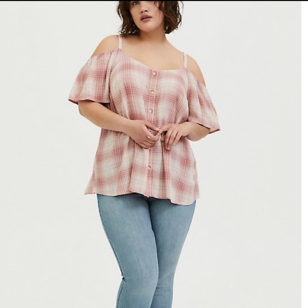 TORRID SIZE 2 2X 18-20 PINK PLAID COLD SHOULDER BLOUSE TOP WORN ONCE